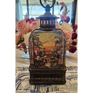 Snowing Nativity Scene Bottle